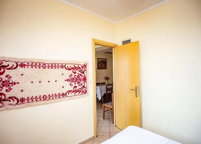 Spacious 2 Bd Detached House In Kefalonia W Patio Дом отдыха *