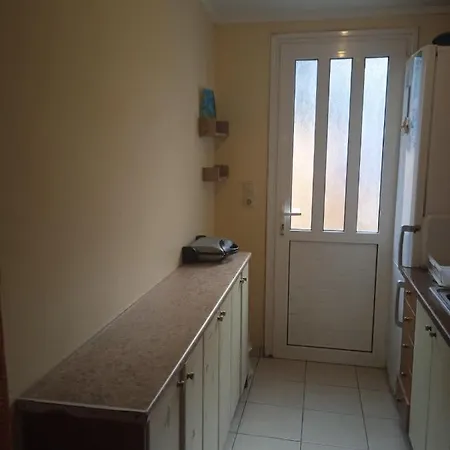 Holiday home μονοκατοικια ανεξαρτητη σε κεντρικο δρομο Lixouri