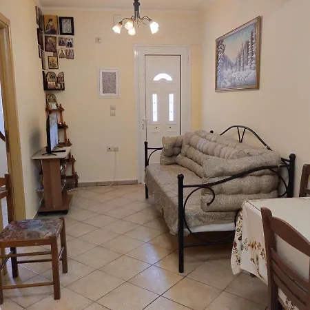 Сasa de vacaciones Spacious 2 Bd Detached House In Kefalonia W Patio Lixouri