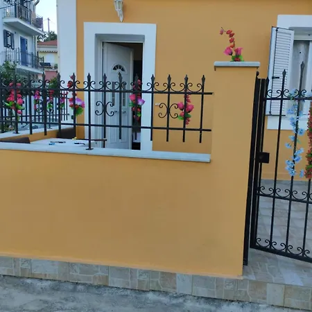 Сasa de vacaciones Spacious 2 Bd Detached House In Kefalonia W Patio *