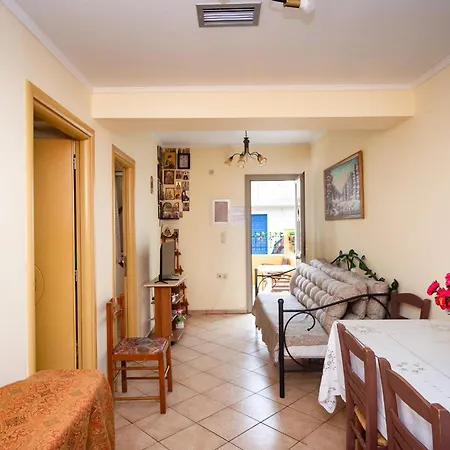 Сasa de vacaciones Spacious 2 Bd Detached House In Kefalonia W Patio *