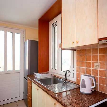 Spacious 2 Bd Detached House In Kefalonia W Patio *