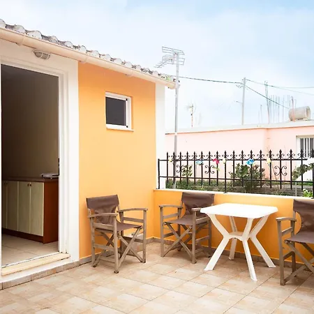 Spacious 2 Bd Detached House In Kefalonia W Patio بيت للعطل ليكسوري